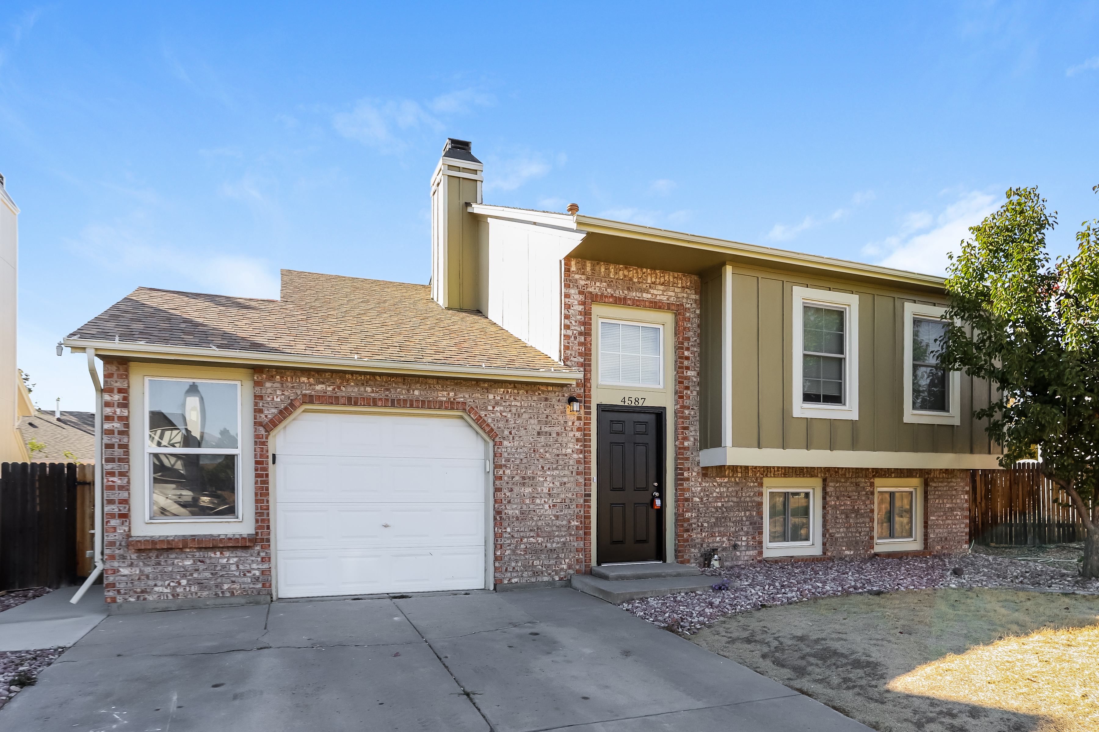 4587 Genoa Street Denver, CO 80249